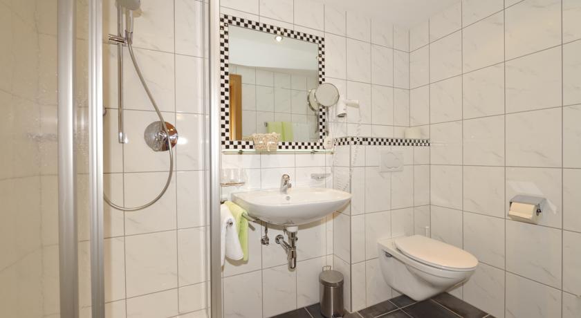 Hotel Garni Viktoria Sankt Anton am Arlberg Oda fotoğraf