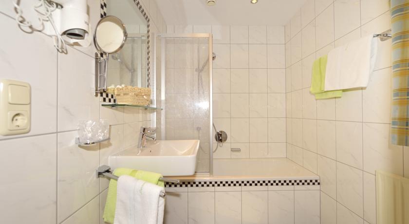 Hotel Garni Viktoria Sankt Anton am Arlberg Oda fotoğraf
